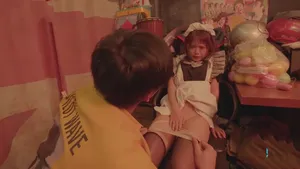 Bị điểm kém em gái sưng lồn khi anh trai đụ