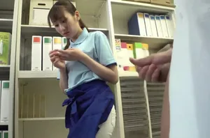 Hai em cấp dưới vú đẹp luôn muốn xxx với tôi