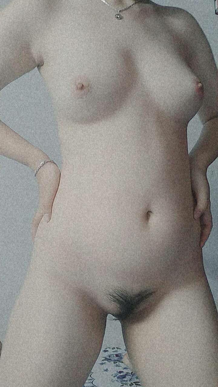 Phải lòng em học sinh đi làm thêm ở cửa hàng tiện lợi rồi dí luôn em ấy